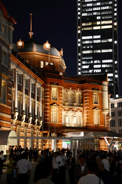 東京駅ライトアップ_e0171573_22573251.jpg