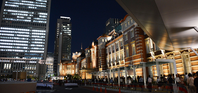 東京駅ライトアップ_e0171573_2257624.jpg