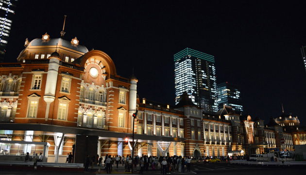東京駅ライトアップ_e0171573_22583435.jpg