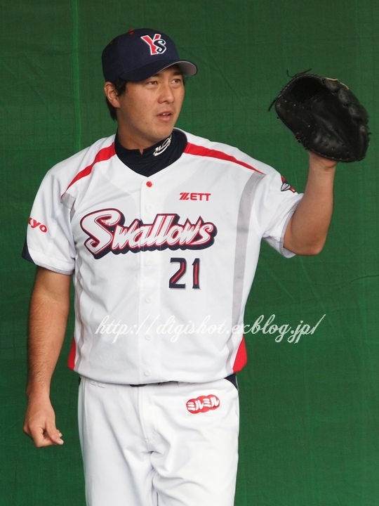 巨人最終戦 八木7回0封でプロ初勝利、松岡復帰_e0222575_20583563.jpg