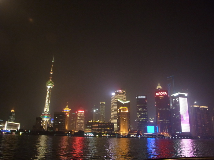 上海外灘の夜景と思い出すこと_d0116009_10512934.jpg