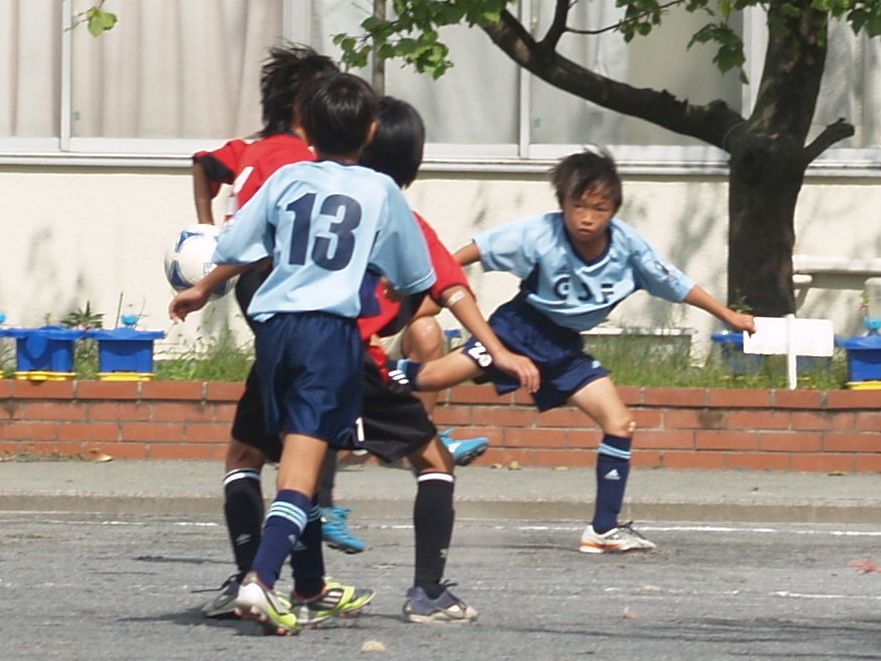 【ＬＬ３年４年】第４４回横浜国際チビッコサッカー大会ＬＬ-Aチーム（予選リーグ2日目）_a0109316_5504758.jpg