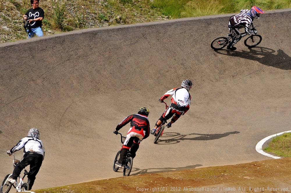 ２０１２JBMXFシリーズ第６戦秩父大会VOL14：メン１７才以上決勝　動画あり_b0065730_94814100.jpg