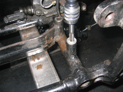 78FXS ネジ穴修正・ホイールベアリング点検_a0257316_2212939.jpg