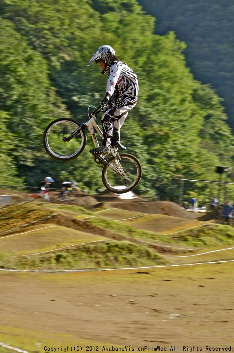 ２０１２JBMXFシリーズ第６戦秩父大会VOL18：公式練習の風景_b0065730_19392846.jpg
