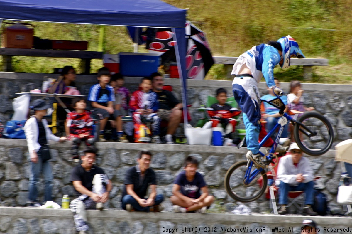 ２０１２JBMXFシリーズ第６戦秩父大会VOL18：公式練習の風景_b0065730_194322.jpg