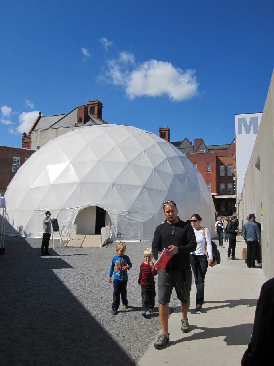 ミヤタチカzineが、The NY Art Book Fair 2012へ参加！！_b0126653_2442422.jpg