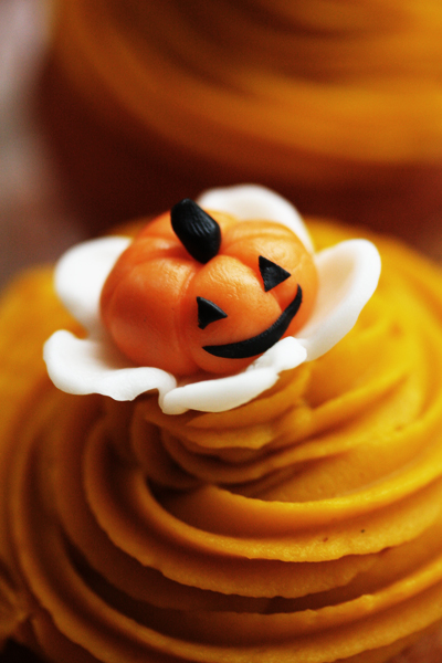 かぼちゃのカップケーキ_f0149855_2158625.jpg