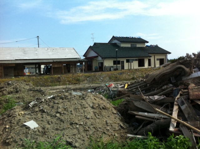 b0272087_22415425.jpeg