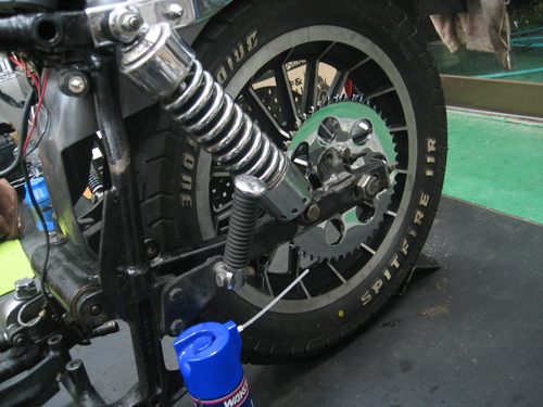 78FXS スイングアームベアリング&ステムベアリング_a0257316_18383455.jpg
