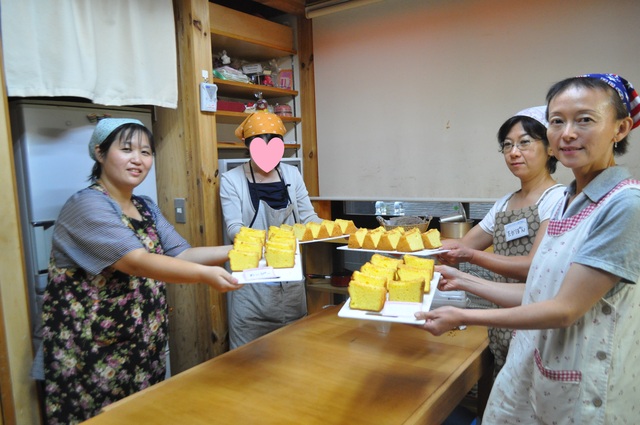 エビフライとかぼちゃコロッケ弁当~♪。&今日のお菓子教室_b0087822_1744124.jpg