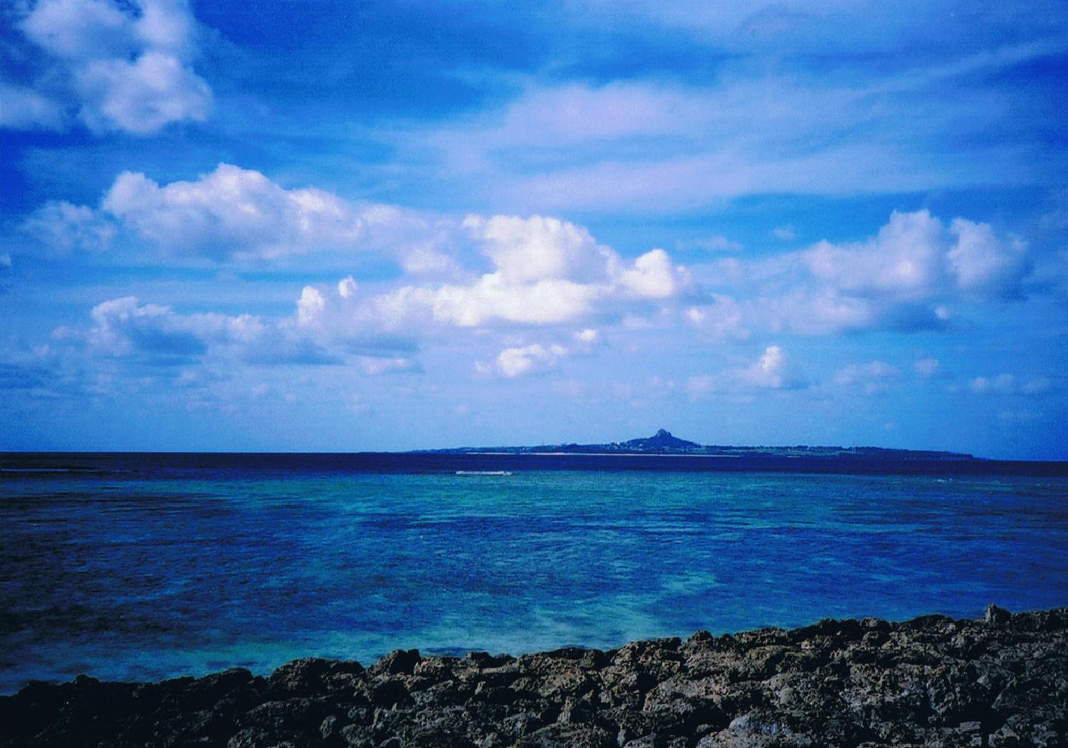 沖縄に行って来ま す 司法書士 行政書士の青空さんぽ