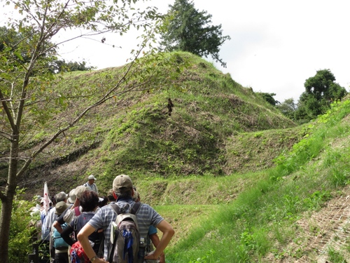 歴史（川崎学）　戦国時代の城郭跡（河村城、山中城、小田原城の見学）_e0211937_10113344.jpg