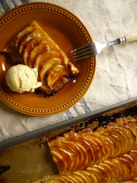 baking with apples〜＊apple tart＊_a0241043_1214182.jpg