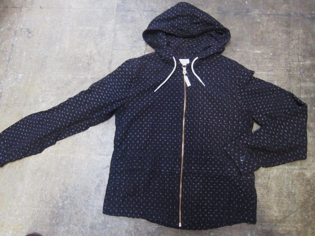 秋に相応しい1枚・・・「絣」ZIP PARKA JACKET 。。。By SUNNY SPORTS_d0152280_11273782.jpg