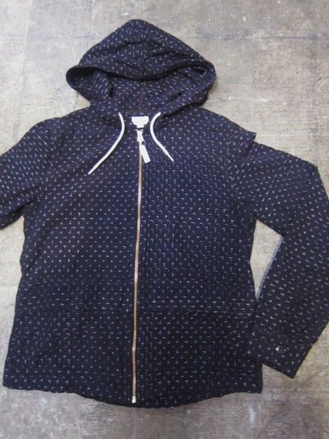 秋に相応しい1枚・・・「絣」ZIP PARKA JACKET 。。。By SUNNY SPORTS_d0152280_11274572.jpg