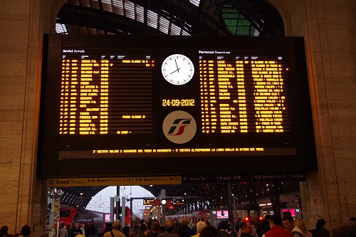 ミラノ中央駅　Milano Centrale_b0119493_135341.jpg