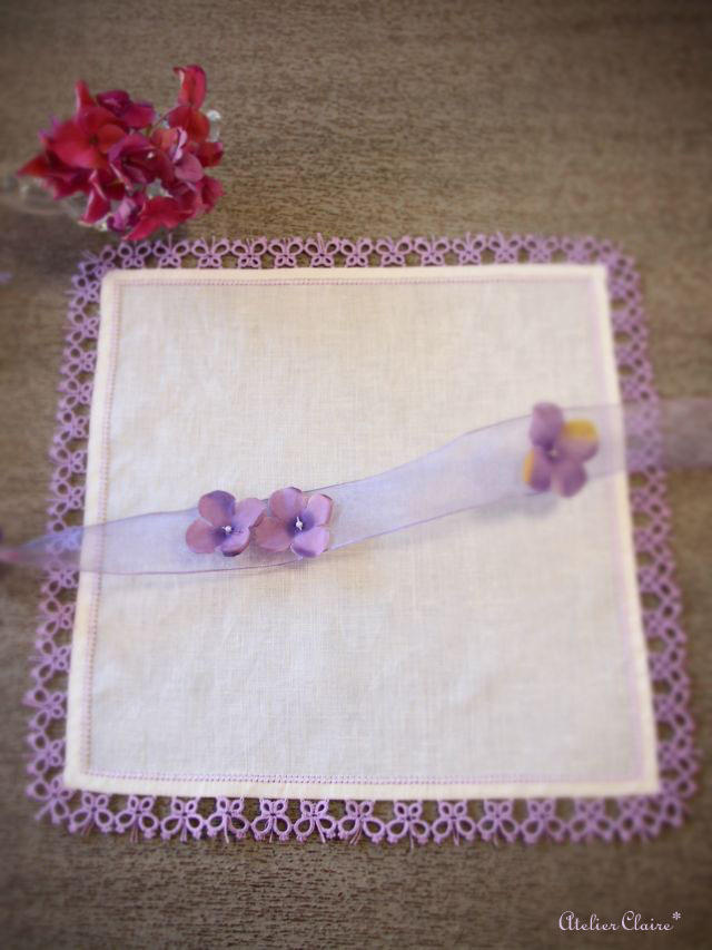 『あじさい色の刺繡とカルトナージュ第6弾♪ レディの為のハンカチ 』_a0157409_16212941.jpg