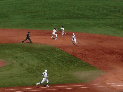 東洋大対中央大 9月27日 東都大学野球1部_b0166128_0274018.jpg