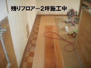 f0031037_2326547.jpg