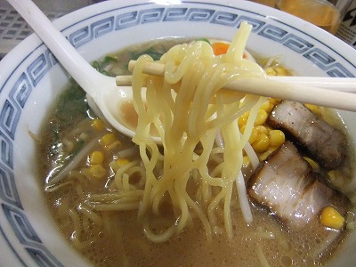 石橋のラーメン「ラーメン桂」_e0173645_17323237.jpg