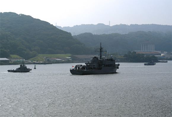 20121002 自衛隊観艦式目前の東京湾にて（当日入港詳細前編）_e0150566_628326.jpg