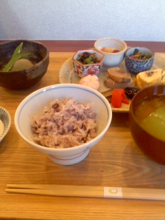 **ことことさん〜不思議舎さんへ**_d0147488_1542488.jpg