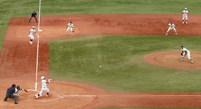 東洋大対中央大 9月27日 東都大学野球1部_b0166128_1022496.jpg