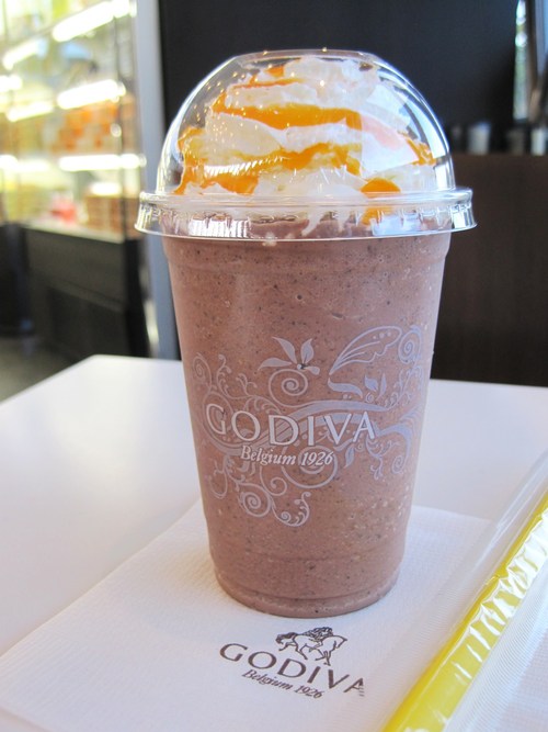 深まる秋～ GODIVA＠プリンス ショッピングプラザ店_f0236260_15542467.jpg