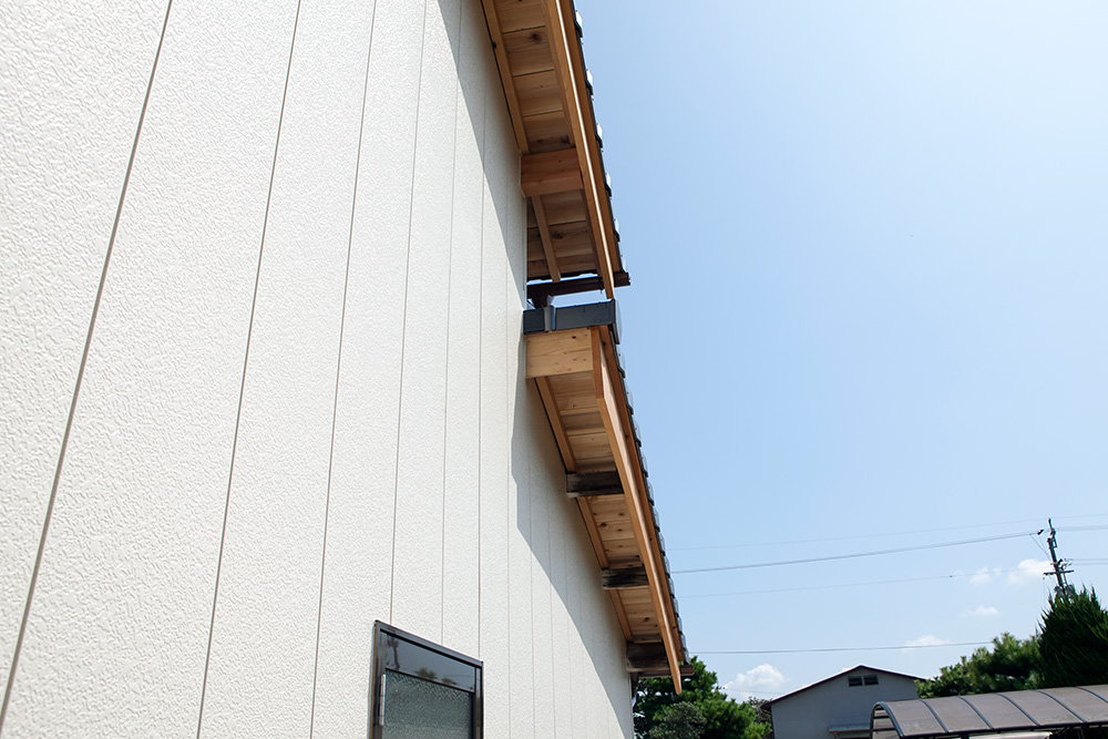 大型納屋の雨漏り対策と補強 〜その4〜_a0163962_737298.jpg