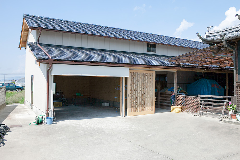 大型納屋の雨漏り対策と補強 〜その4〜_a0163962_737319.jpg