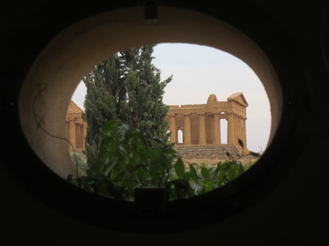 e0212073_16023.jpg