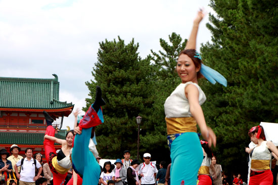 第10回 学生祭典_e0048413_2057836.jpg