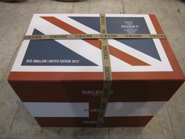 ロンドンオリンピック記念 UNION JACK SWALLOW _e0188759_13332549.jpg