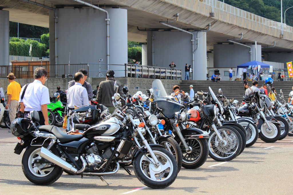 バイクミーティング in OYASHIRAZU お写真紹介です(^-^)_d0235898_1122520.jpg