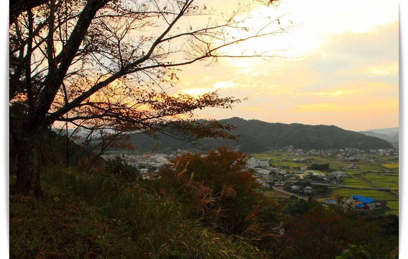 山里の夕暮れ　海辺の夕暮れ_a0057905_211085.jpg