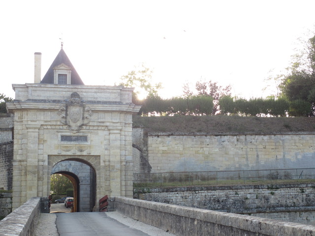 Citadelle de Blaye / Chateau Fredignac (9/27pm)_c0212604_21251266.jpg