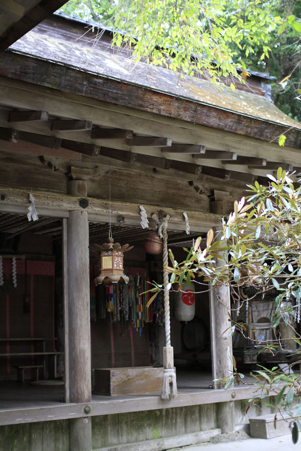 吉野水分神社　Ⅱ　子守宮_d0011713_8243216.jpg