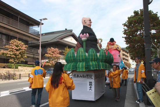 粟田神社 大祭2_e0048413_19444596.jpg
