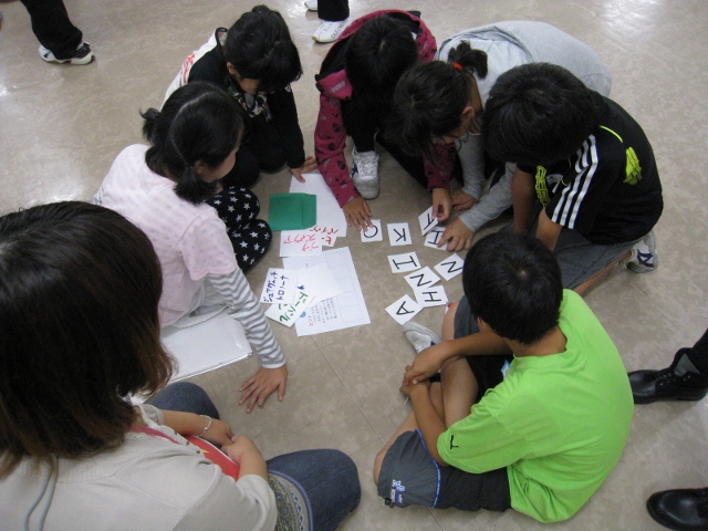 青少年研修センターにおける「ふれあい合宿」にて、2つのワークショップを行いました。_c0167632_16174495.jpg
