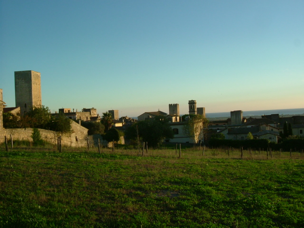 Tarquinia_e0223950_2025958.jpg