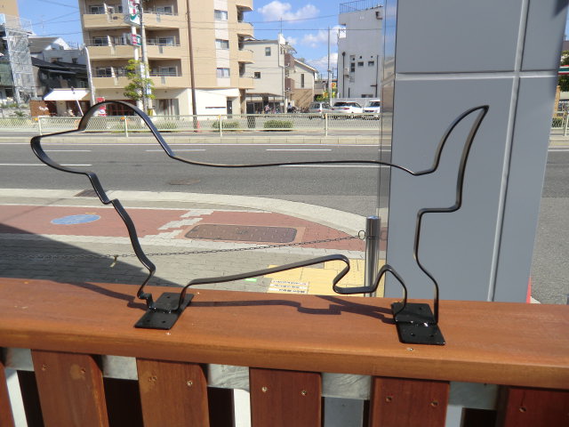 針金オブジェ_e0292359_17133441.jpg