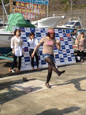 青い羽根チャリティマリーナサンセットライブ&体験乗船会_a0077071_14512933.jpg
