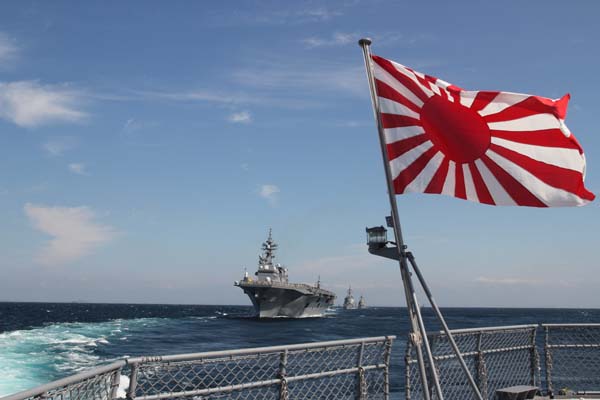 2012年観艦式に日本の良心をみた！_f0145483_19465795.jpg