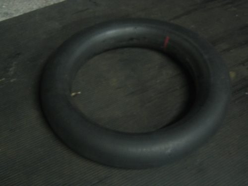 タイヤのチューブ交換_a0257316_17332541.jpg