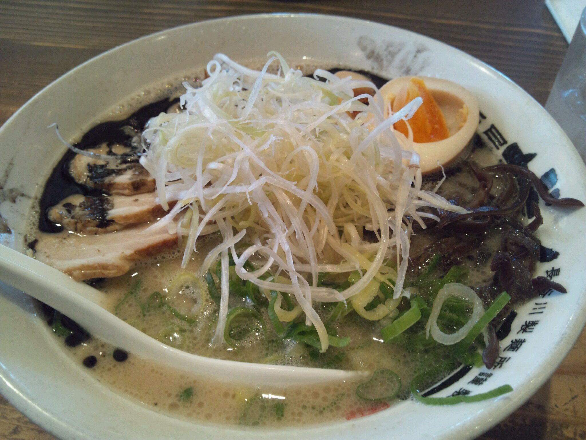 イワサキ高松店近隣ランチ情報：麺屋がんてつ_b0163075_8385343.jpg