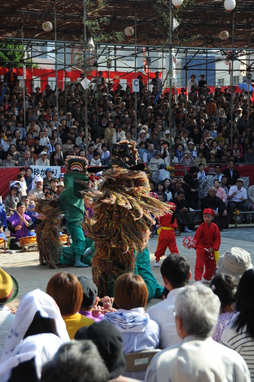 獅子踊り　（玉園町）　１０・７_a0043276_6344352.jpg