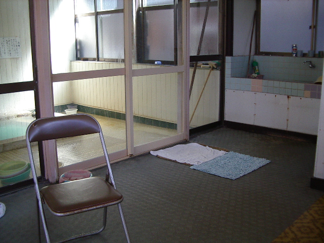 e0243008_1054993.jpg