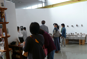 高田裕之陶作品展はじまりました！_a0017350_2212616.jpg