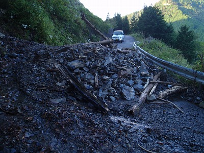 【鈴鹿/御池岳】慰霊を兼ねて久しぶりの御池岳テーブル散歩_c0097754_12115152.jpg